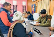 डीएम की अध्यक्षता में तहसील हैदरगढ में सम्पूर्ण समाधान दिवस का हुआ आयोजन