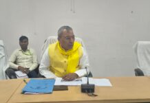 मा0 कैबीनेट मंत्री ने की पंचायतीराज एवं अल्पसंख्यक कल्याण विभाग की मण्डलीय समीक्षा