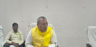 मा0 कैबीनेट मंत्री ने की पंचायतीराज एवं अल्पसंख्यक कल्याण विभाग की मण्डलीय समीक्षा