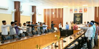 लौह पुरुष सरदार वल्लभभाई पटेल की जयंती एवं राष्ट्रीय एकता दिवस पर आयुक्त कार्यालय में आयोजित हुआ शपथ ग्रहण समारोह